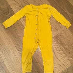 Kyte Baby Snap Romper in Pineapple